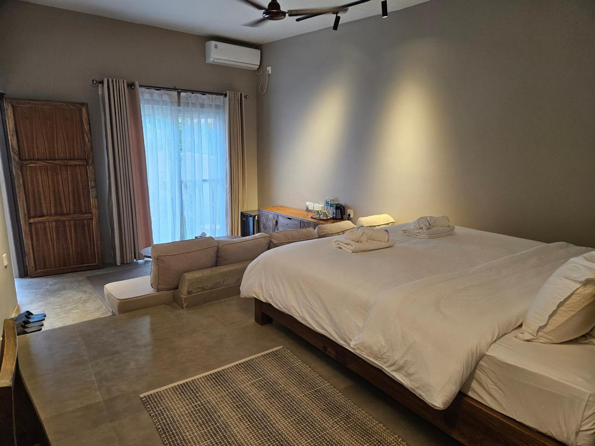 Hotel Blossom Pokhara Ngoại thất bức ảnh