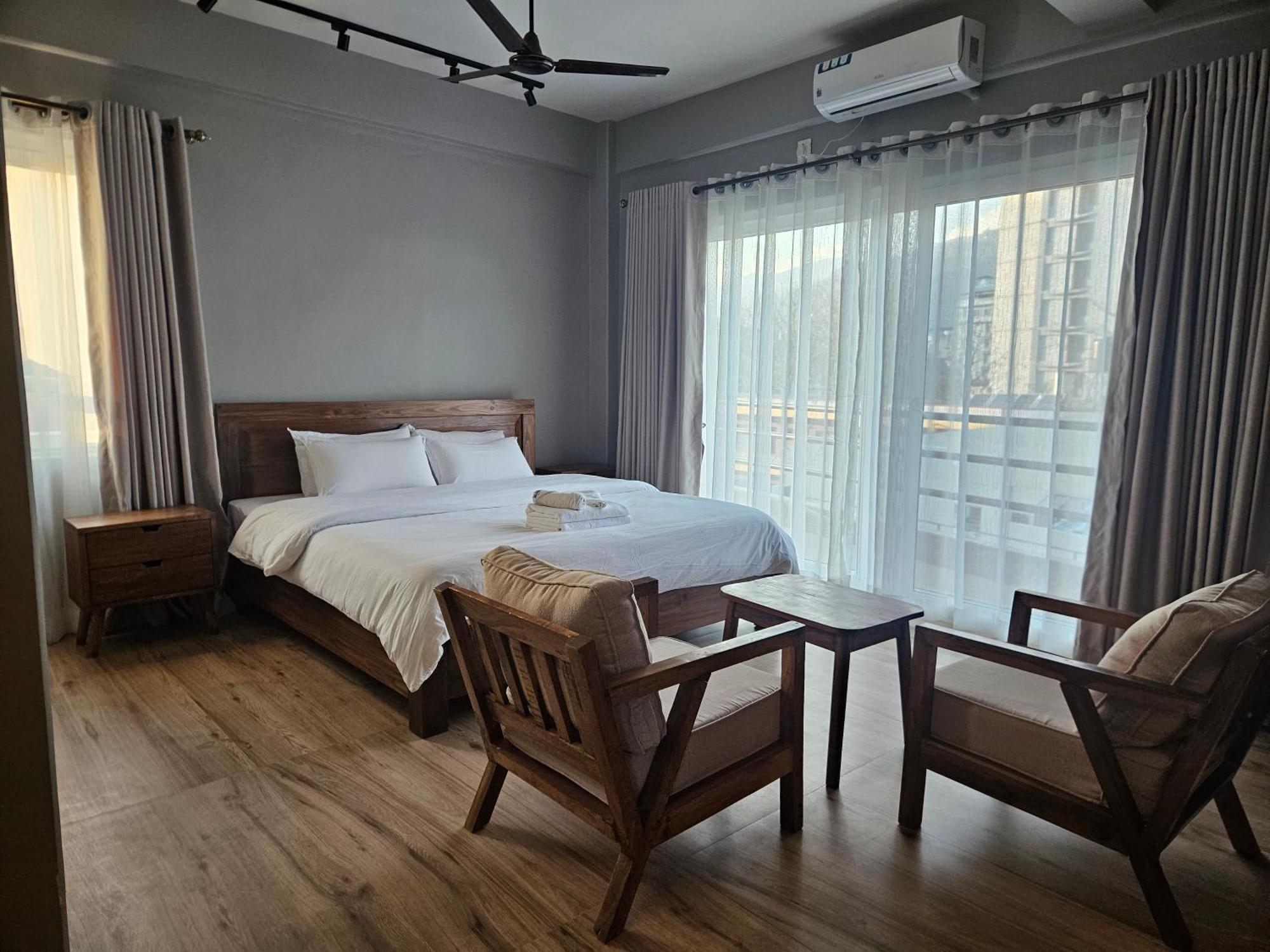 Hotel Blossom Pokhara Phòng bức ảnh