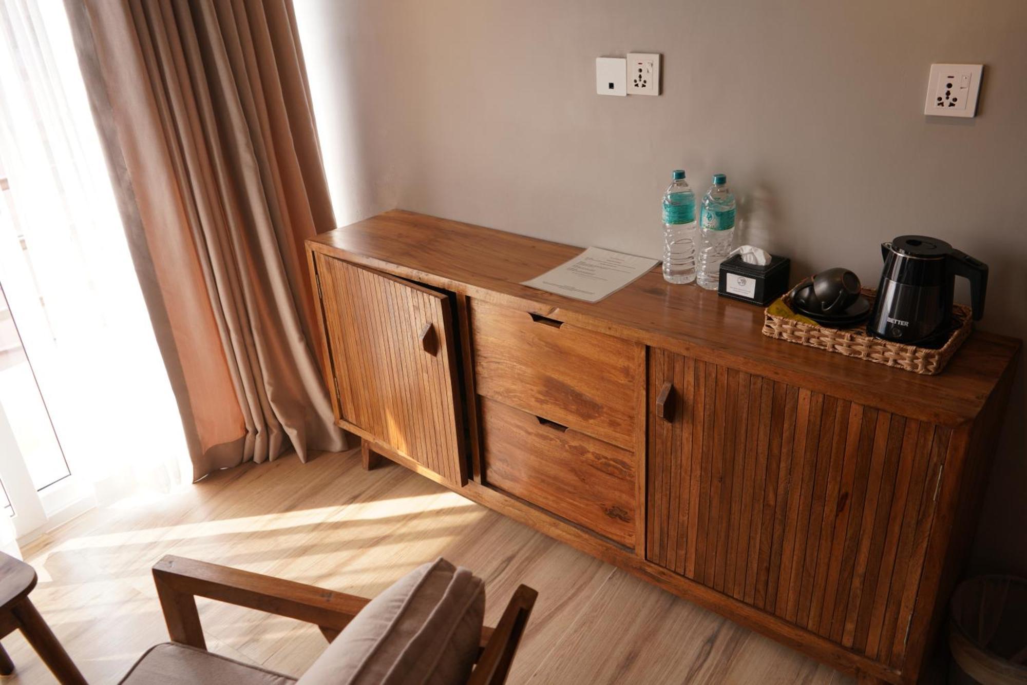 Hotel Blossom Pokhara Ngoại thất bức ảnh